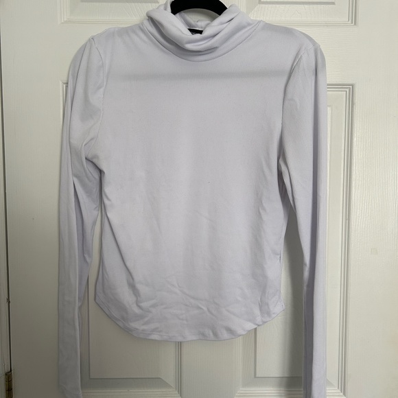 Ribbed White Turtleneck (XL) - Picture 1 of 3